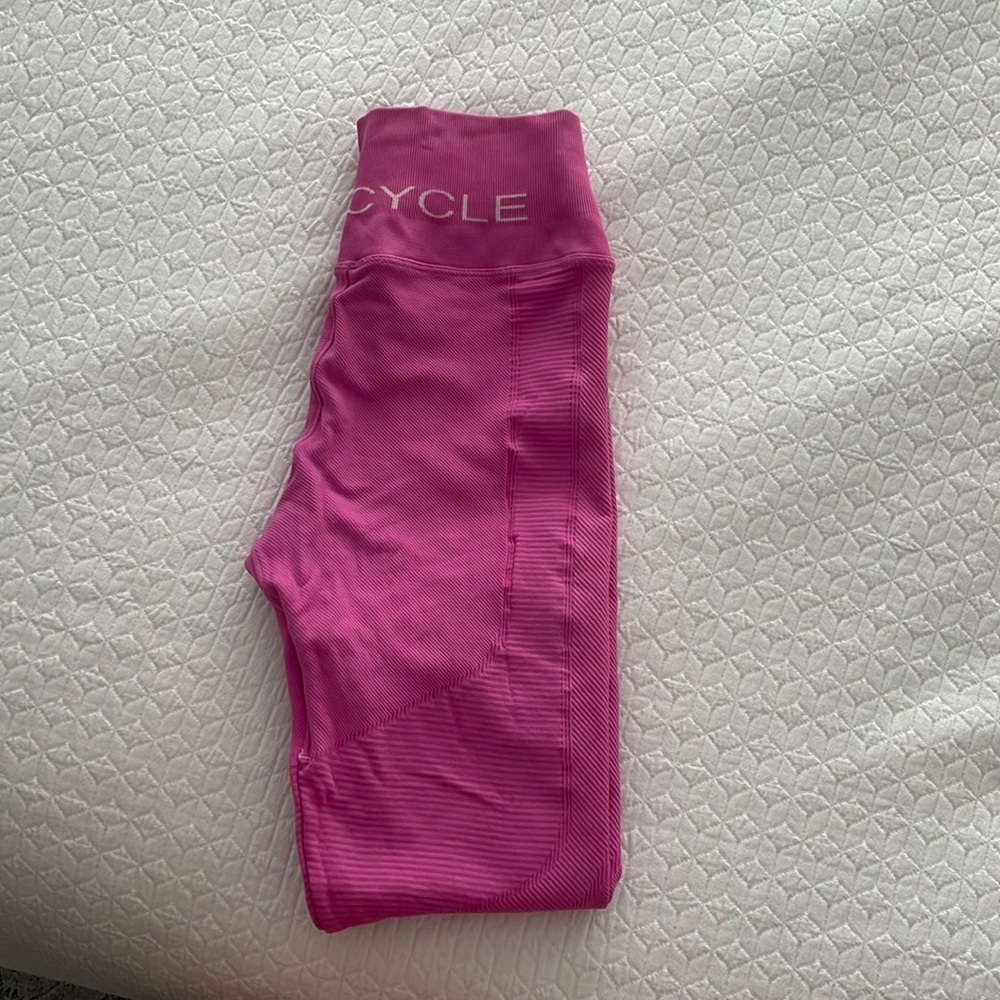 Hot pink SoulCycle leggings